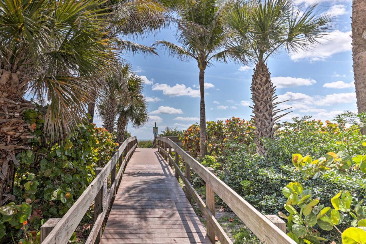 Cape Canaveral Escape With Grill Walk To Beach! Exteriör bild