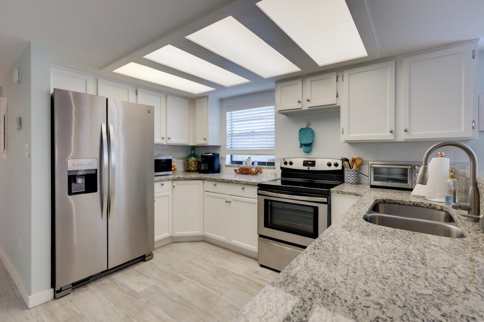 Cape Canaveral Escape With Grill Walk To Beach! Exteriör bild